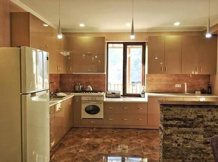 Hotel Diamond Kazbegi Bagian luar foto