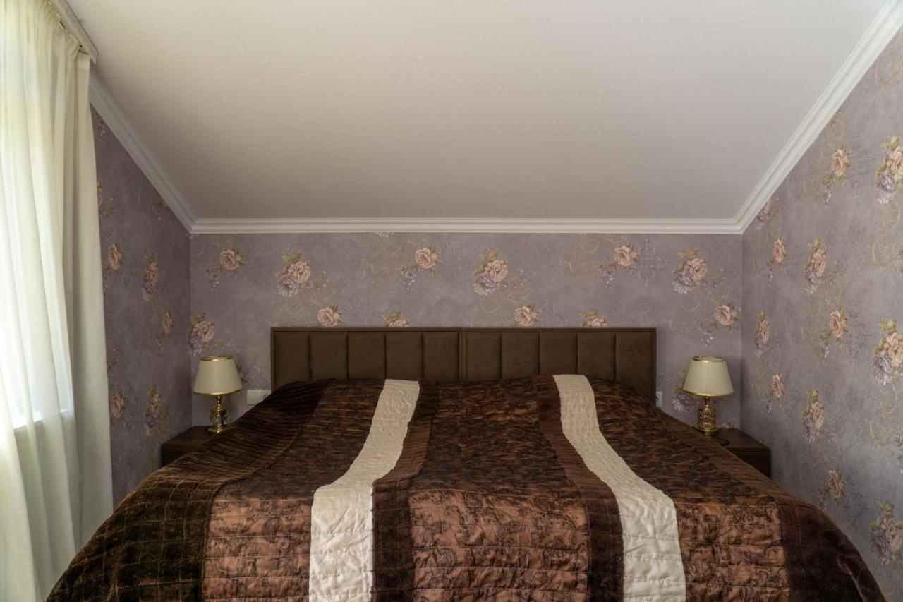 Hotel Diamond Kazbegi Bagian luar foto